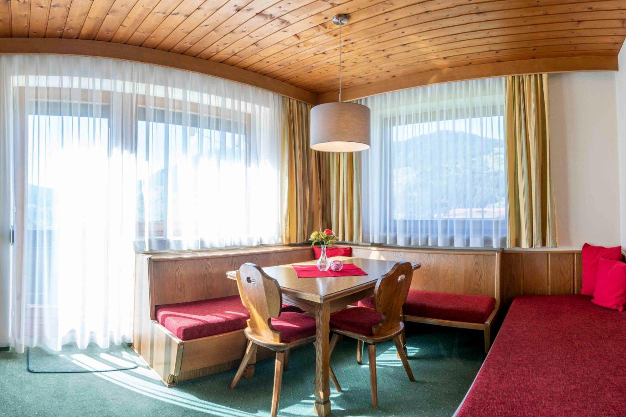 Ferienwohnungen Monja Und Dietmar Thoeni Arzl im Pitztal Kültér fotó